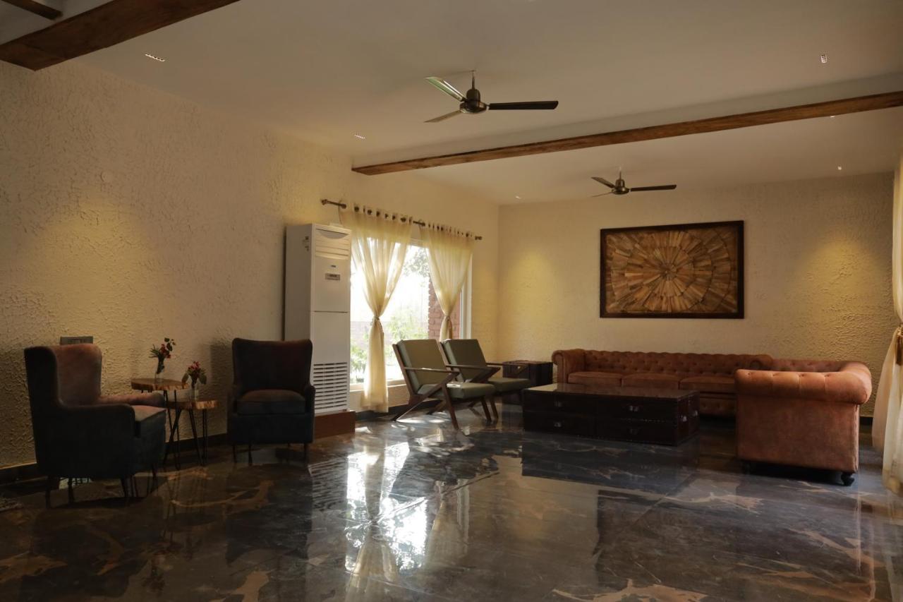 Mango Tree Resorts Siyana ภายนอก รูปภาพ